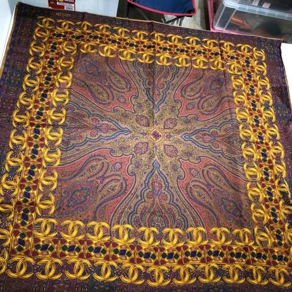 CHANEL Paisley square scarf maroon - Picture 1 of 10
